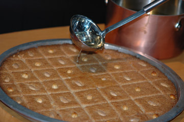 クリーム入りバスブーサ アラブのお菓子 サイードのモーリタニア サウジアラビア日記